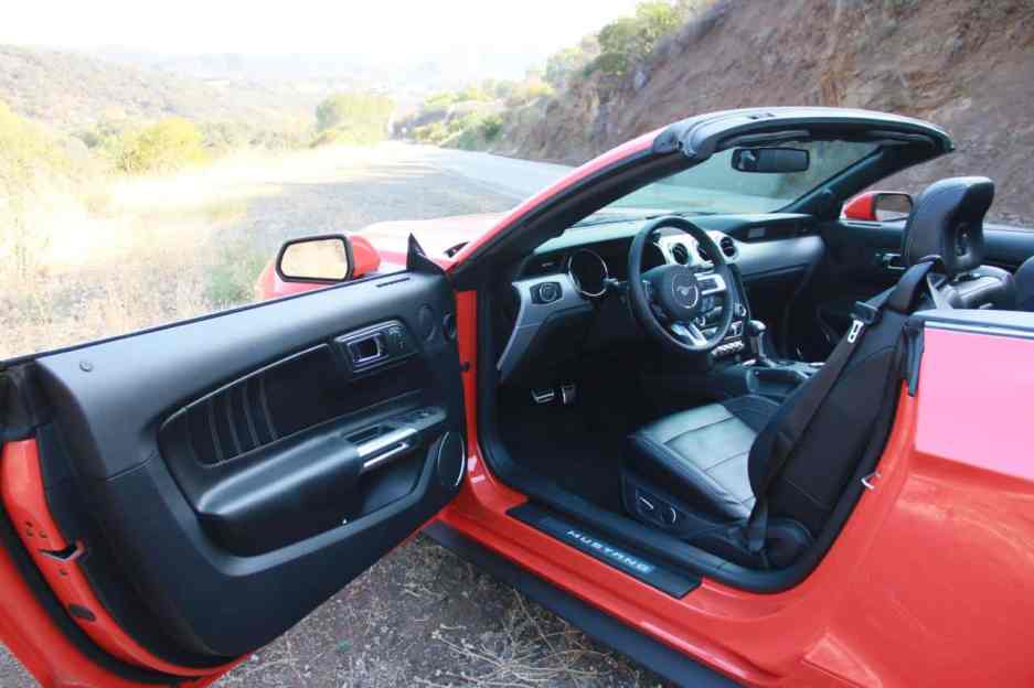 Ford Mustang GT Convertible (2016)