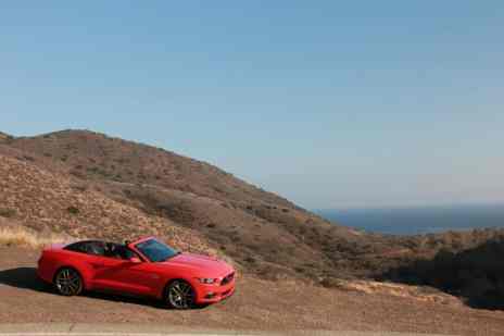 Ford Mustang GT Convertible (2016)