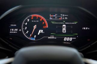 Lamborghini Huracan digital gauge cluster